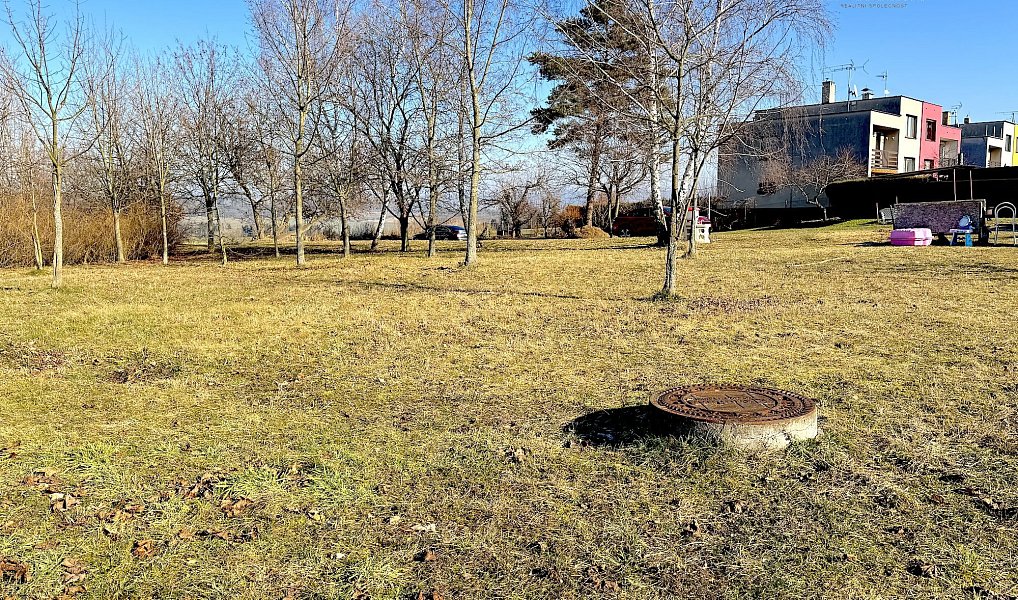 Prodej stavebního pozemku 1 231 m², Benešov – náhled fotky 5