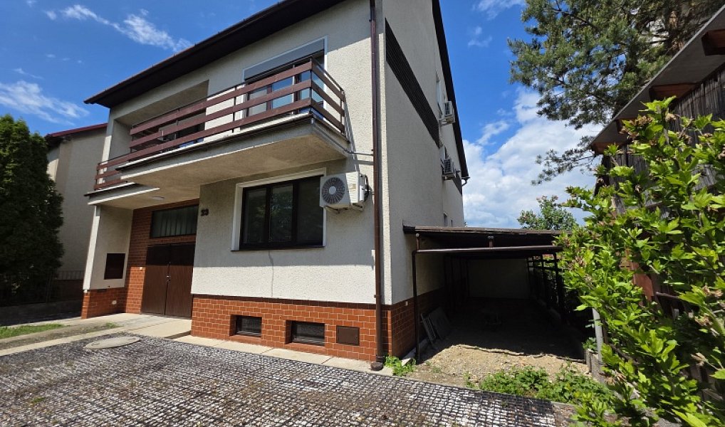 Prodej domu 229 m² s pozemkem 559 m², Holešov – náhled fotky 2