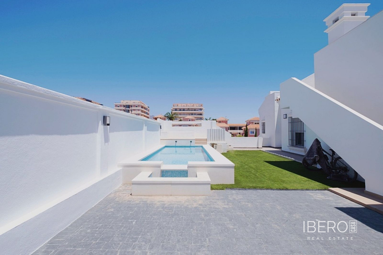 Casa 5+kk – Málaga, Mangas Verdes, Ciudad Jardín - Vista 2