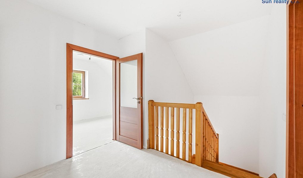 Prodej domu 180 m² s pozemkem 2 195 m², Zubří – náhled fotky 13