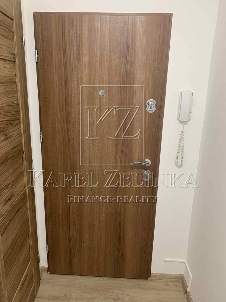 Pronájem bytu 2+1 66 m² – pohled 6