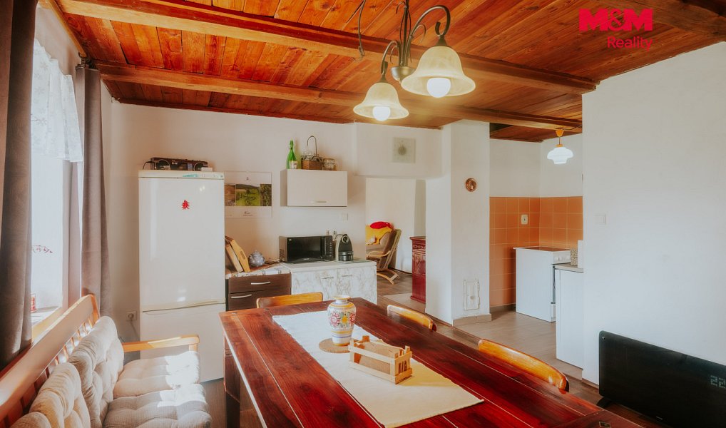 Prodej domu 250 m² s pozemkem 875 m², Kadov – náhled fotky 27