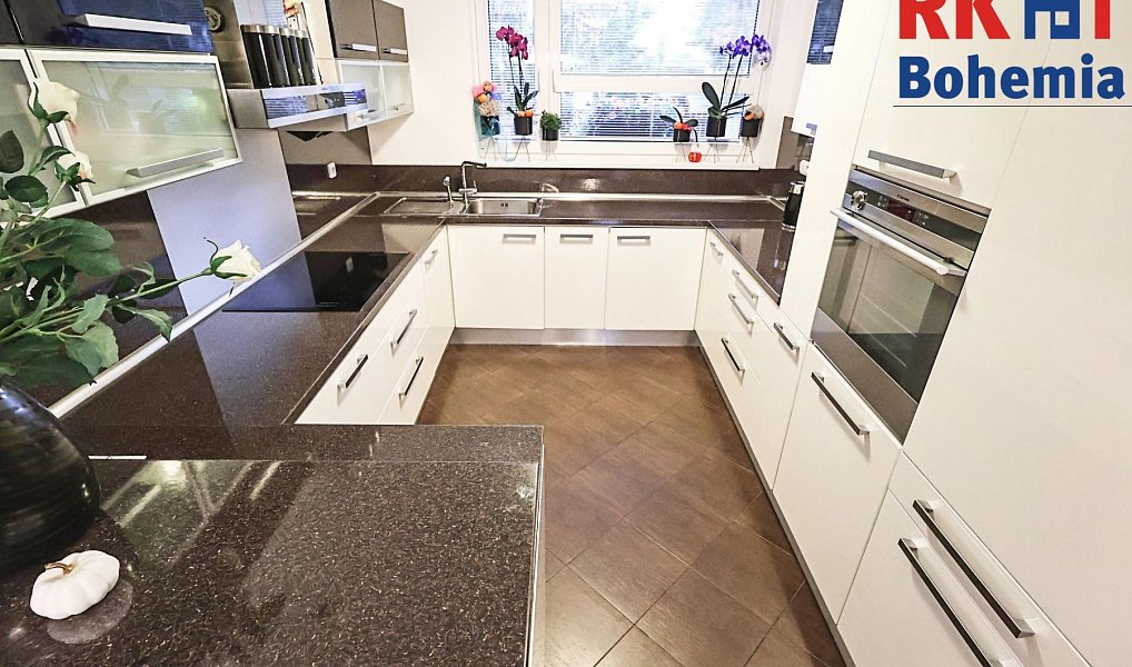 Prodej domu 184 m² s pozemkem 283 m², Praha – fotka 1 z 22