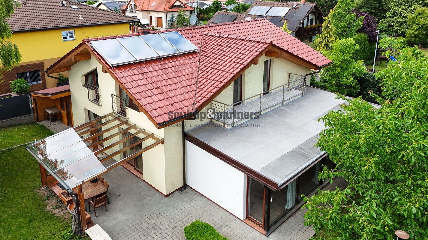 Prodej domu 211 m² s pozemkem 751 m² – fotografie 4