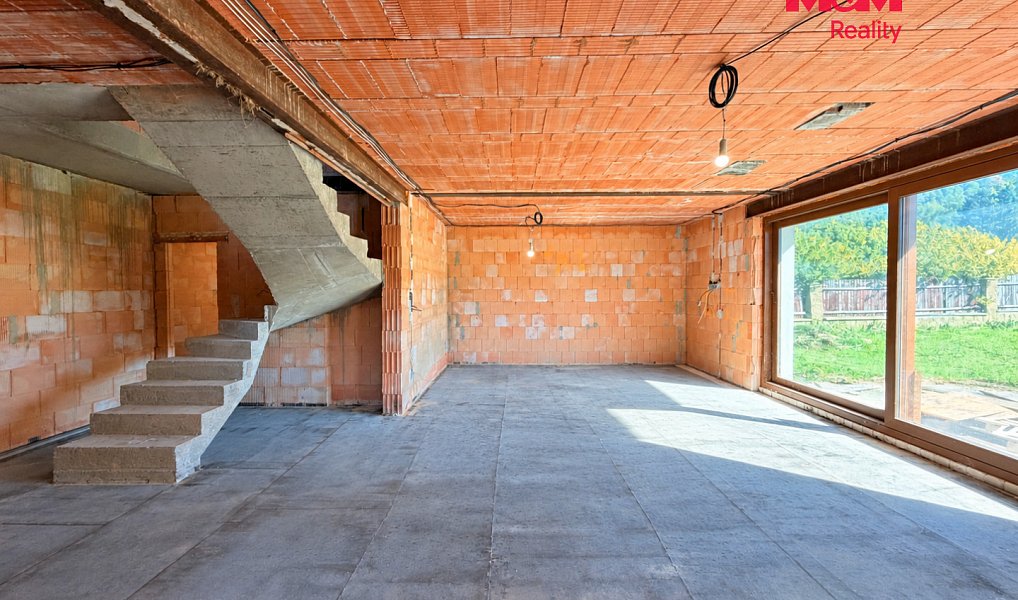 Prodej domu 253 m² s pozemkem 1 752 m², Dubno – náhled fotky 18