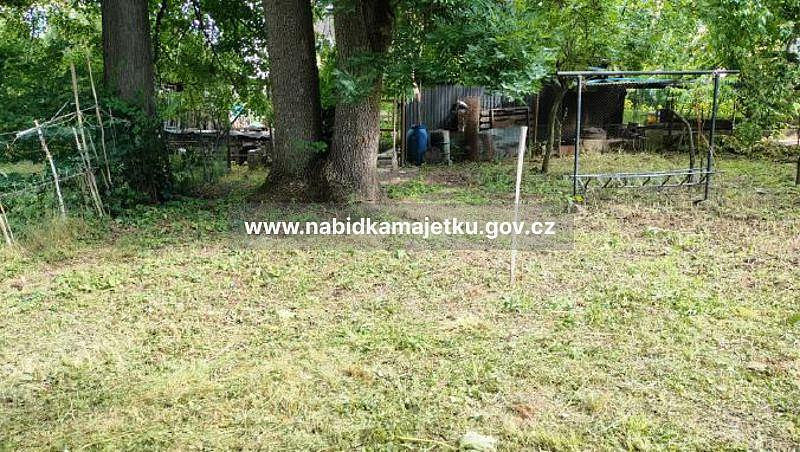 Prodej zahrady 753 m² – pohled 2
