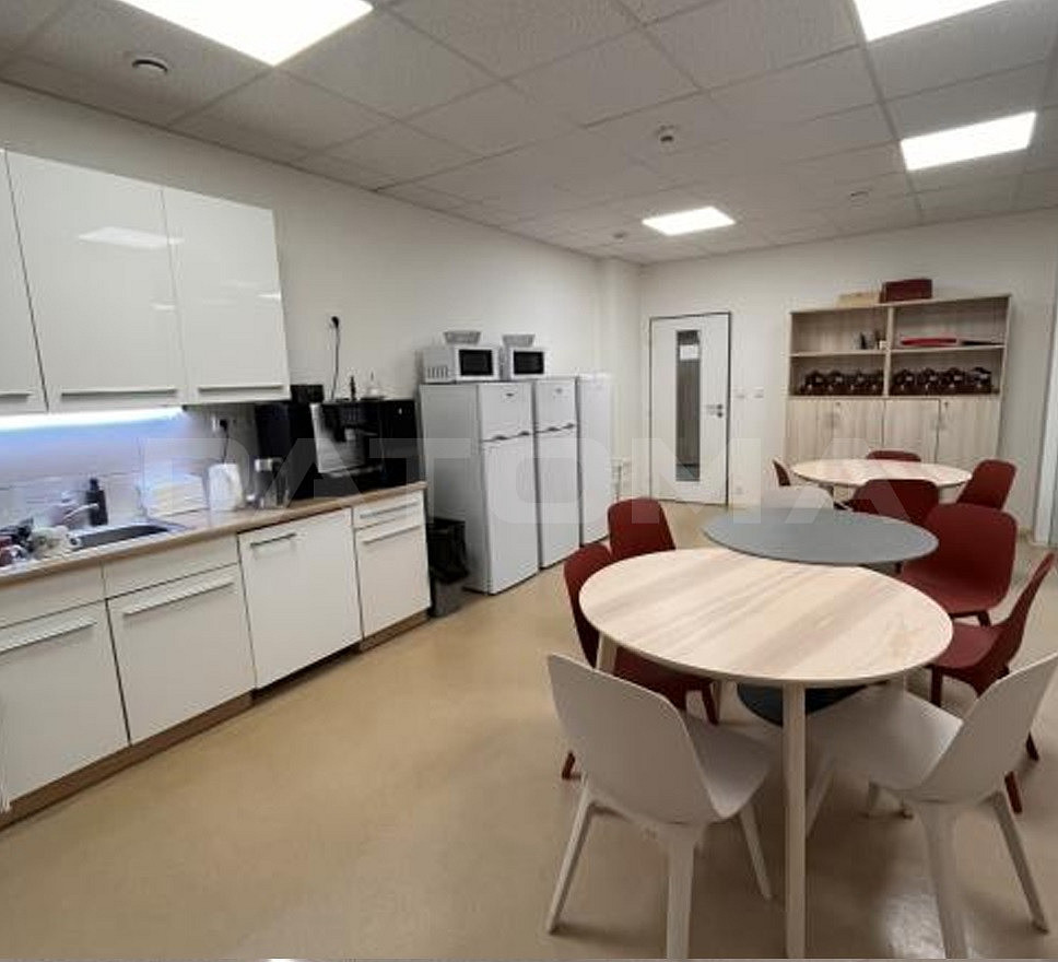 Podnájem kancelářských prostor o výměře 1326 m², Praha 7 - Holešovice – pohled 5
