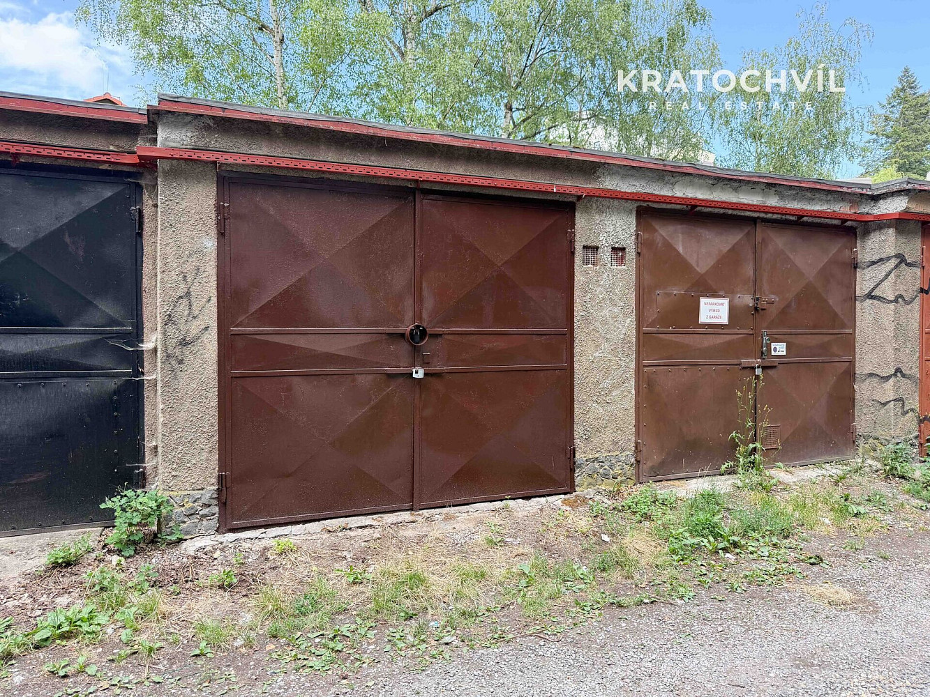 Prodej samostatné garáže 15 m2 Praha 5, Smíchov, ulice U Blaženky