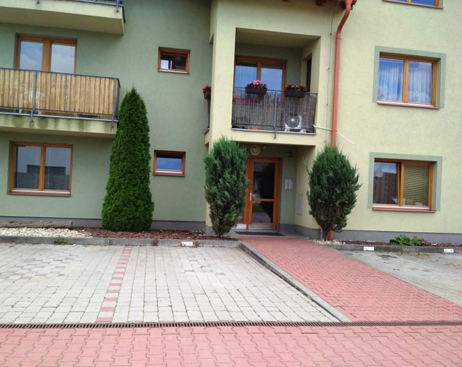 Prodej parkovacího stání 14m² - ul. polní, slavkov u brna