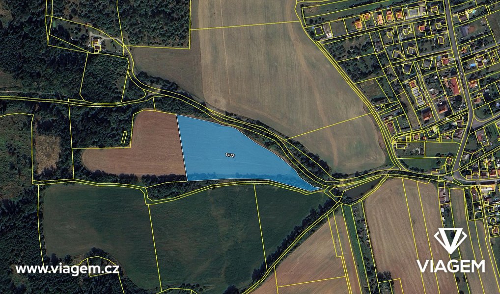 Prodej pole 9 354 m², Blatno – náhled fotky 4