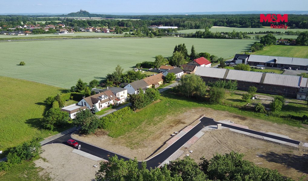 Prodej stavebního pozemku 1 658 m², Hrobice – náhled fotky 2