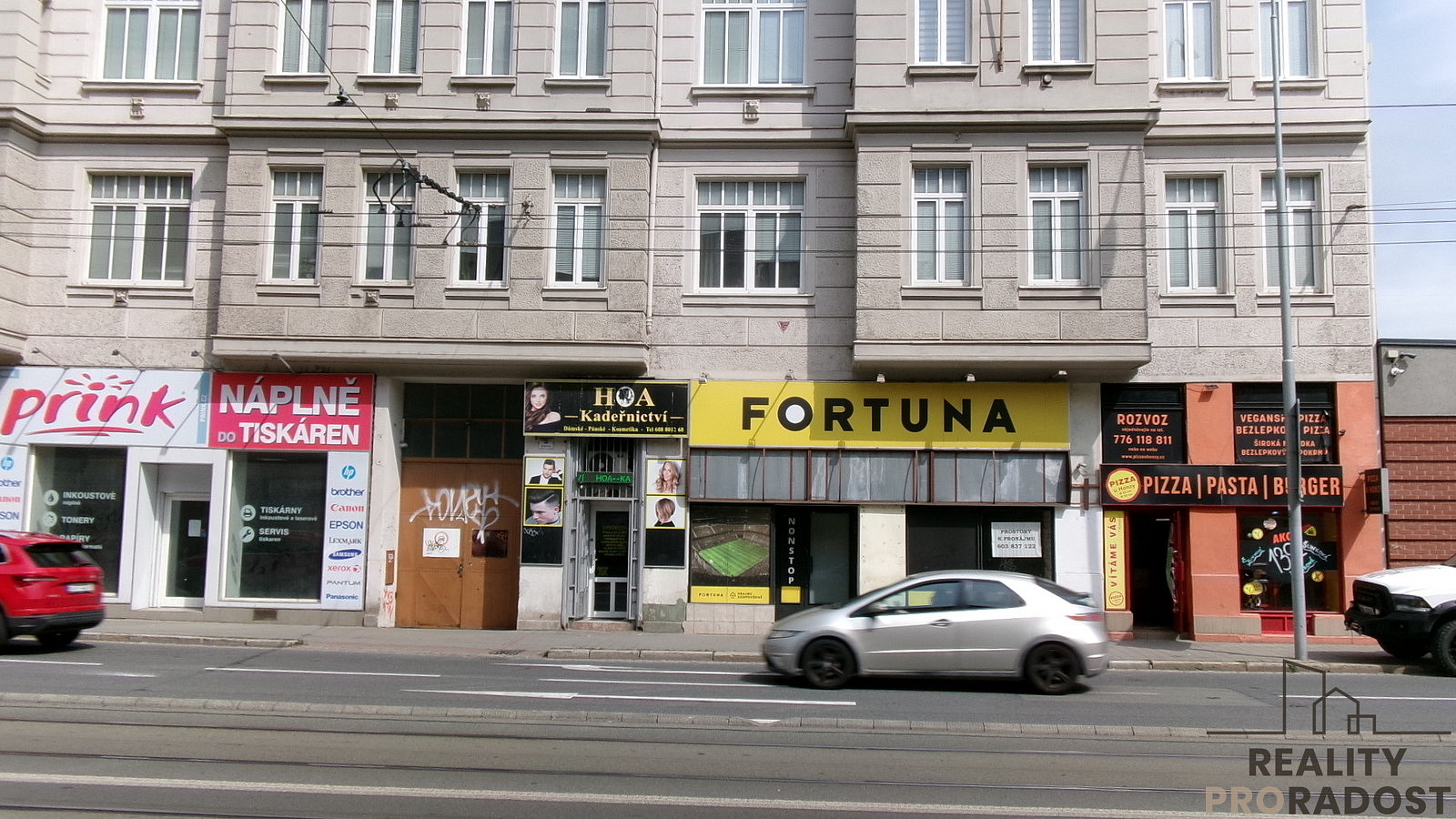 Pronájem obchodních prostor 80 m²