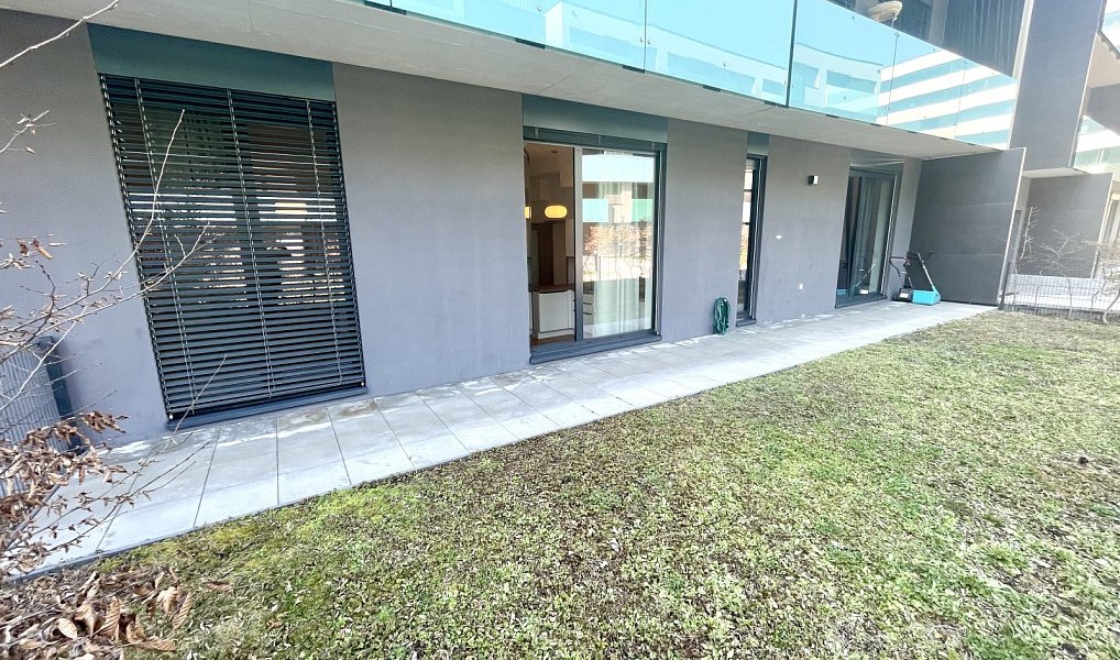 Pronájem bytu 2+kk 62 m², Praha – náhled fotky 17