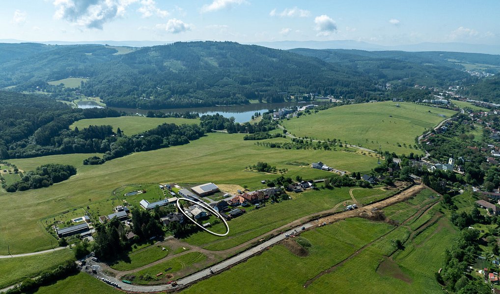 Prodej domu 408 m² s pozemkem 843 m², Pozlovice – náhled fotky 3