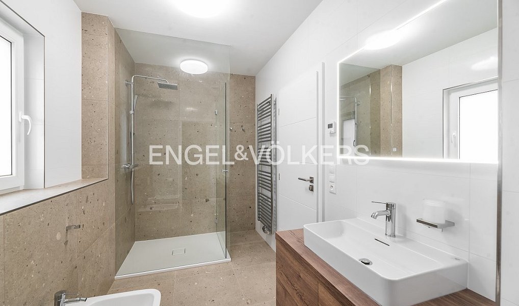 Pronájem domu 167 m² s pozemkem 662 m², Praha – náhled fotky 6
