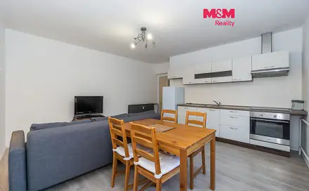 Pronájem bytu 2+kk 53 m², Palackého, Holice, okres Pardubice