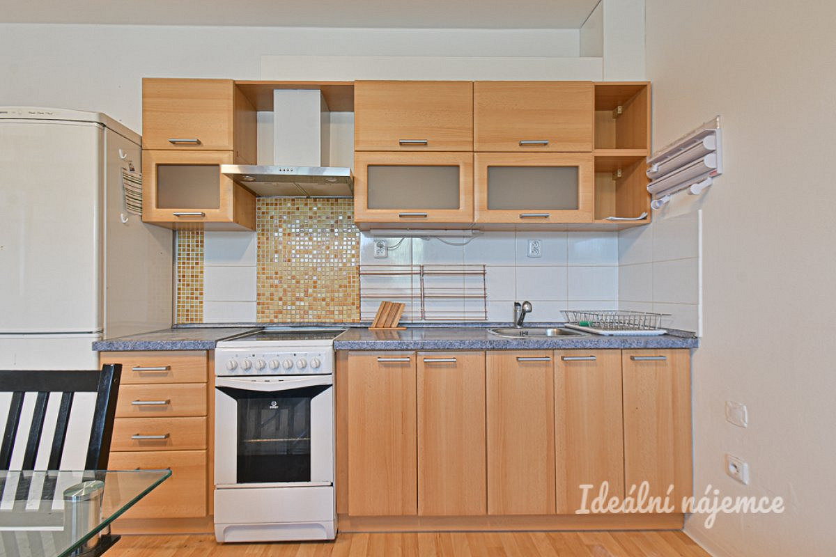 Pronájem bytu 2+kk 55 m² – fotografie 2