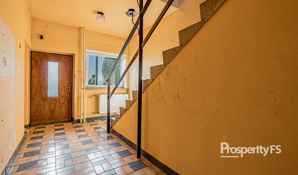 Prodej domu 180 m² s pozemkem 3 422 m², Ropice – náhled fotky 34