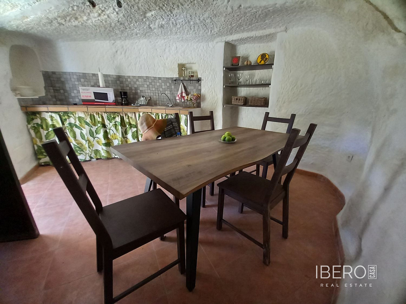 Prodej domu 725 m² s pozemkem 725 m² — photo 2