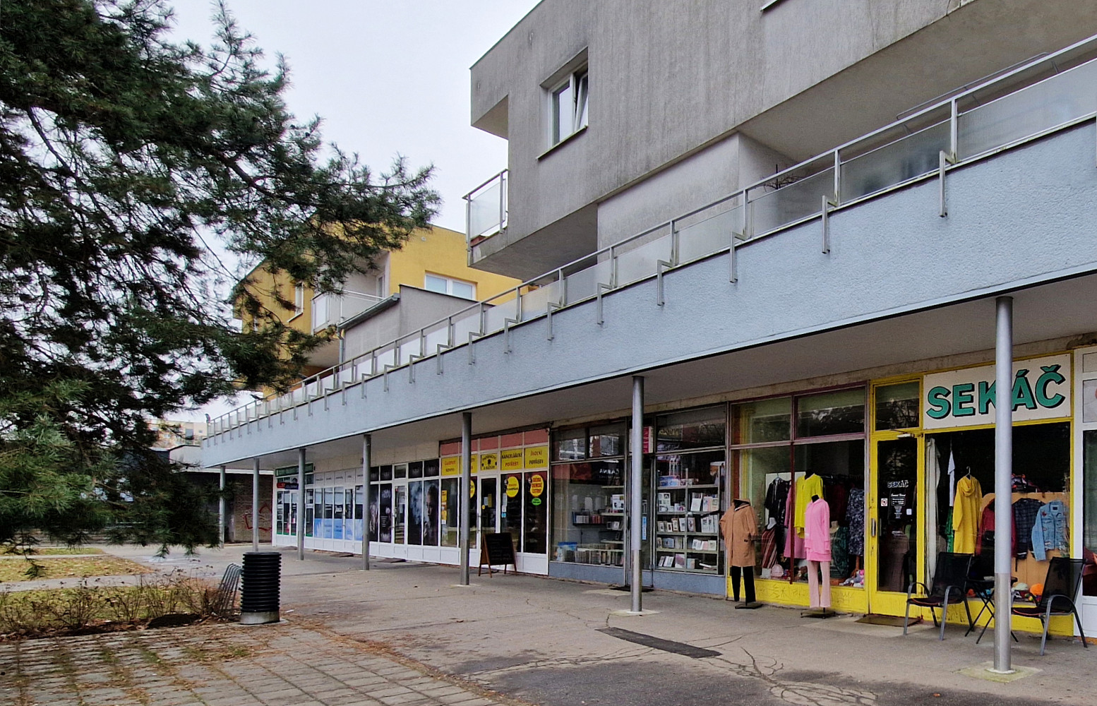 Prodej obchodní jednotky v centru Otrokovic – pohled 3