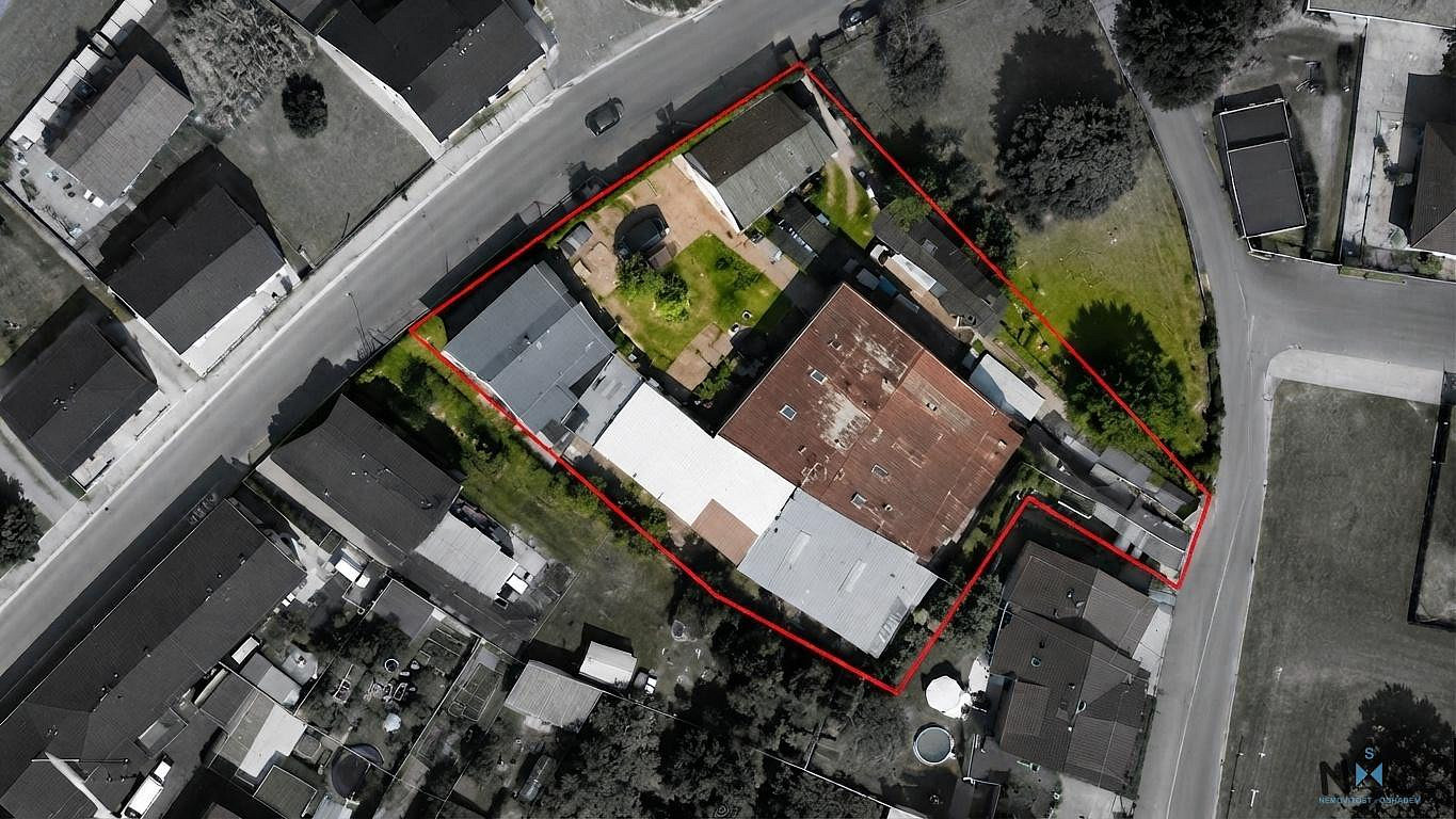 Prodej výrobních prostor 2 161 m²