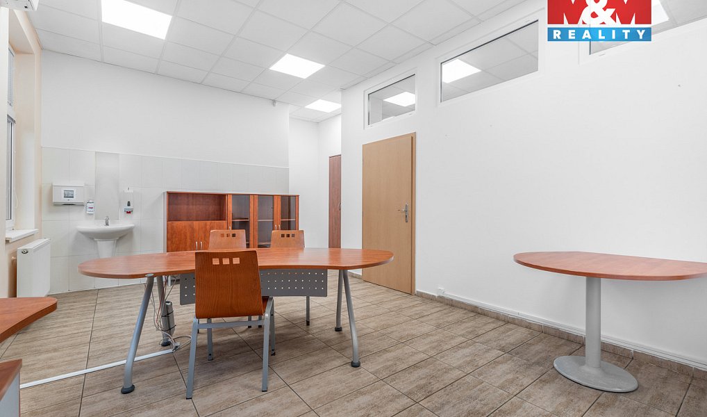 Pronájem komerčního objektu (jiného typu) 44 m², Ústí nad Labem – náhled fotky 2