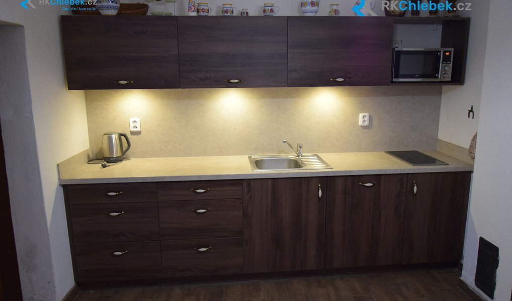 Prodej domu 275 m² s pozemkem 533 m², Moravská Nová Ves – náhled fotky 9