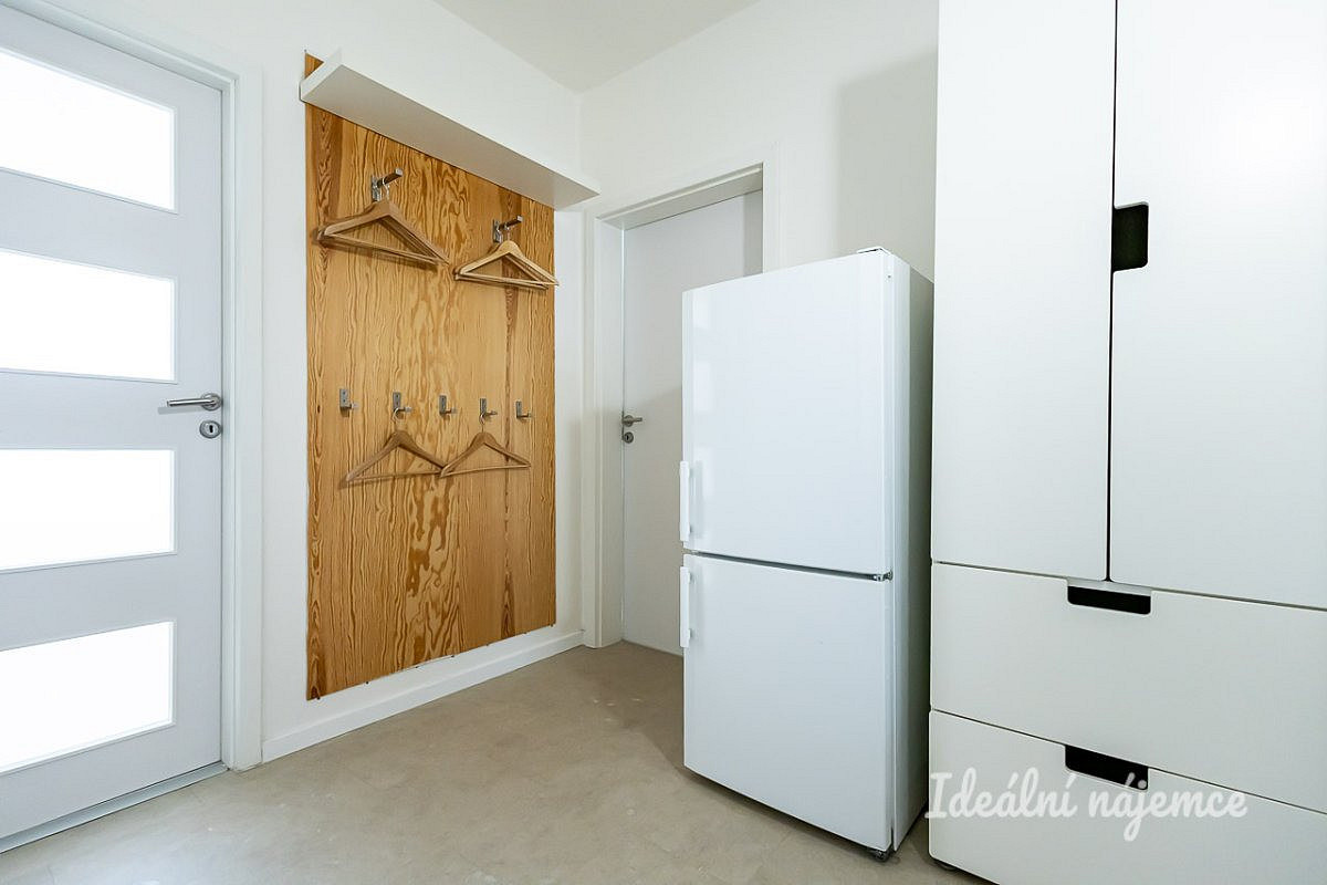 Pronájem bytu 2+kk 48 m² – fotografie 2