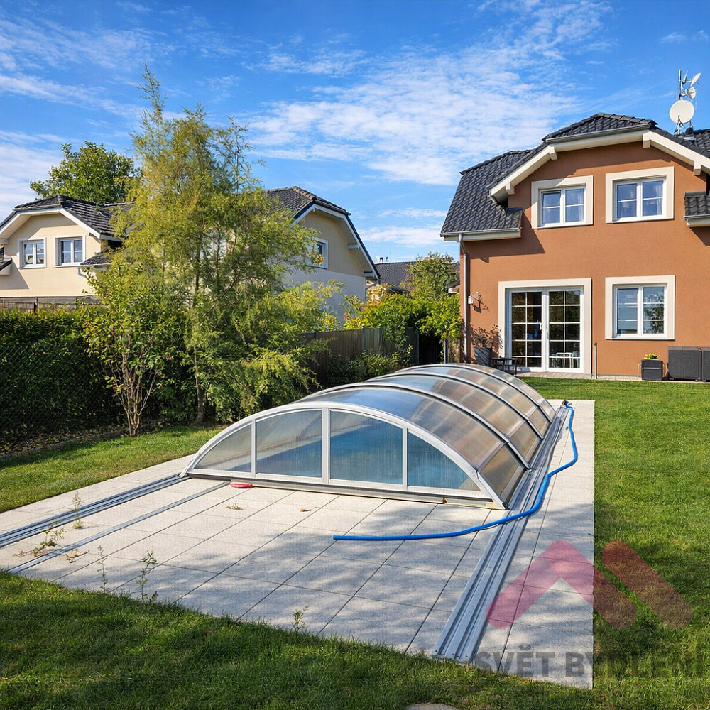 Pronájem domu 164 m² s pozemkem 97 m²