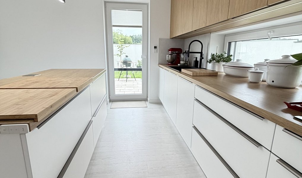 Prodej domu 140 m² s pozemkem 594 m², Roudné – náhled fotky 2