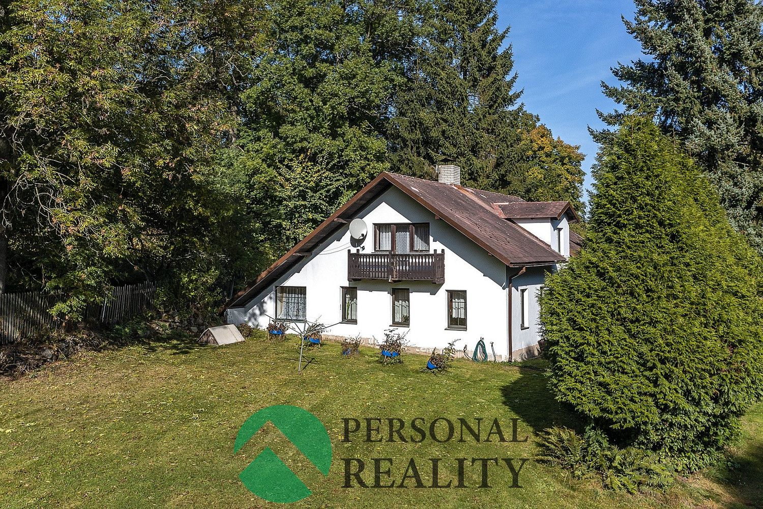 Prodej domu 460 m² s pozemkem 2 975 m²