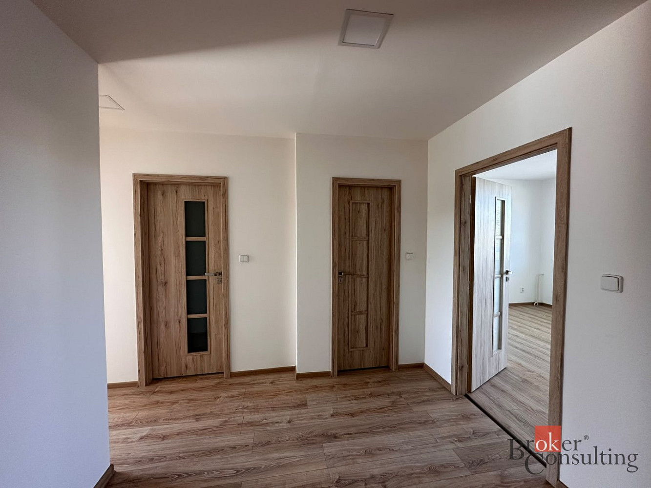 Pronájem bytu 3+1 72 m² – fotografie 2