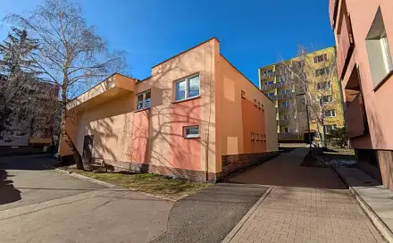 Pronájem komerčního objektu (jiného typu) 437 m², Budovatelů, Nový Jičín