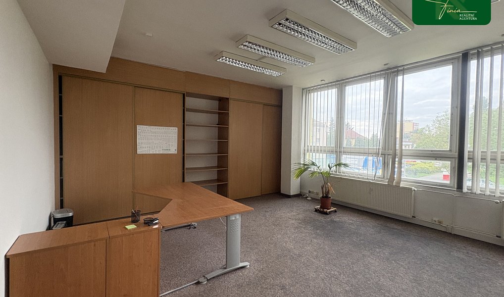 Pronájem kanceláře 1 722 m², Česká Lípa – náhled fotky 3