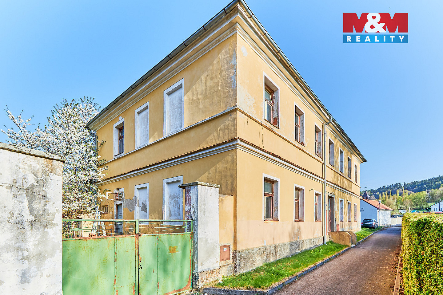 Prodej nájemního domu, činžáku 982 m² - Ansicht 2
