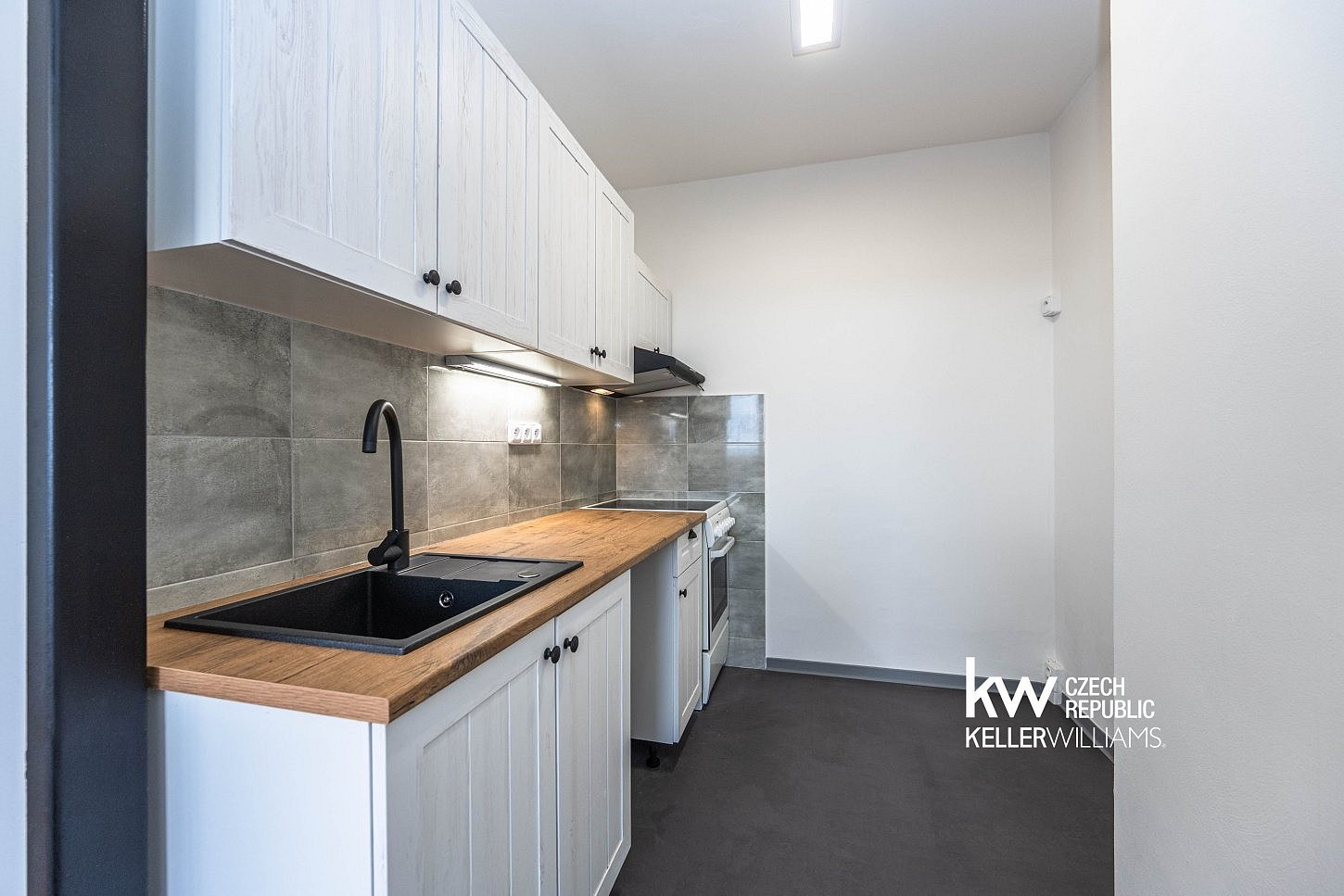 Pronájem bytu 1+kk 42 m²