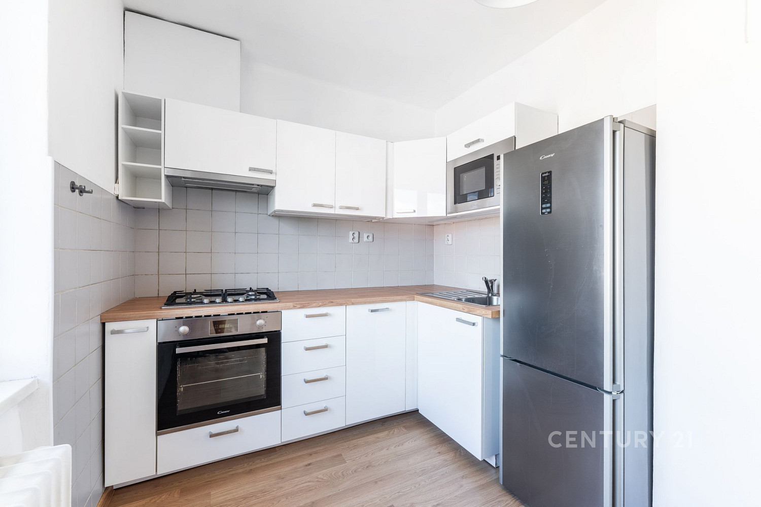 Pronájem bytu 2+kk 55 m² – fotografie 3