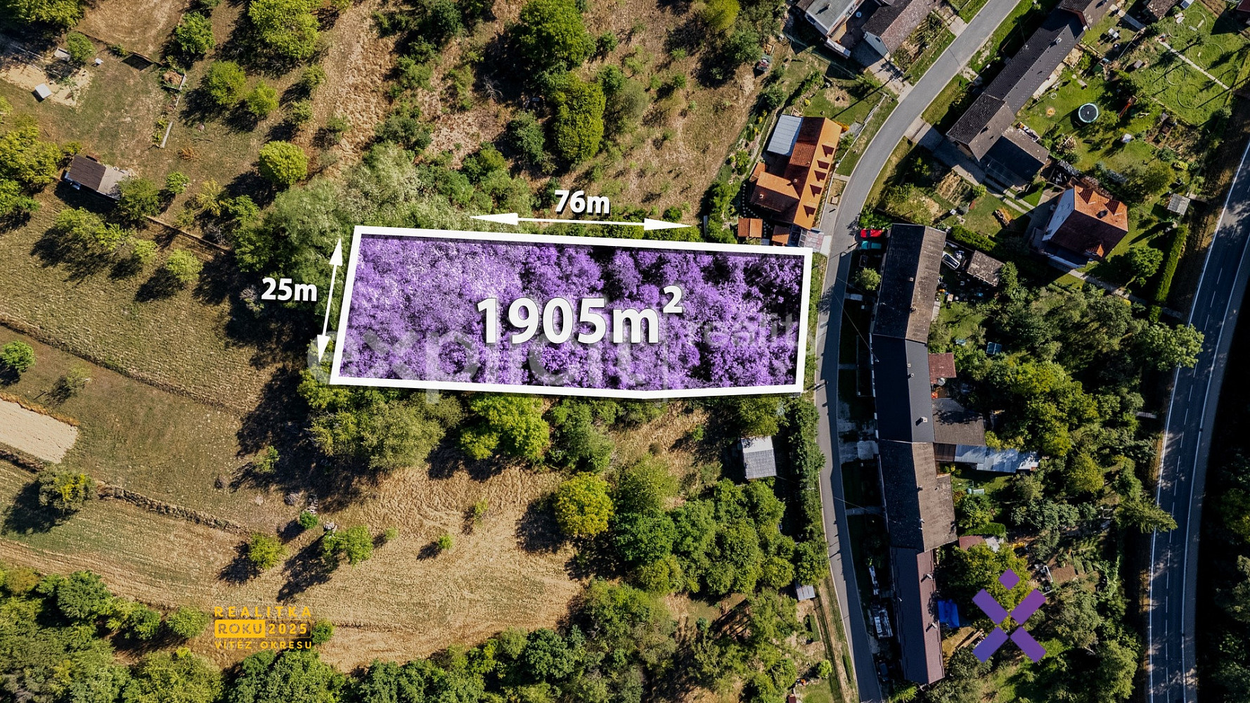 Prodej stavebního pozemku 1 905 m²