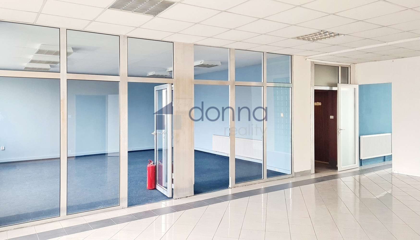 Pronájem obchodních prostor 170 m² – fotografie 2
