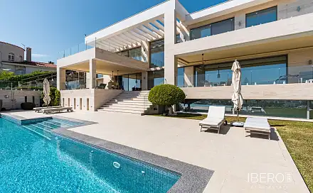 Prodej domu 1 266 m² s pozemkem 2 254 m², Benahavís, Španělsko