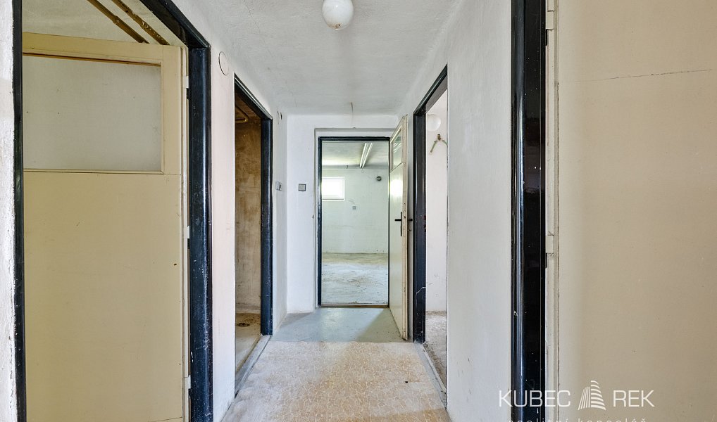 Prodej domu 200 m² s pozemkem 884 m², Milevsko – náhled fotky 28