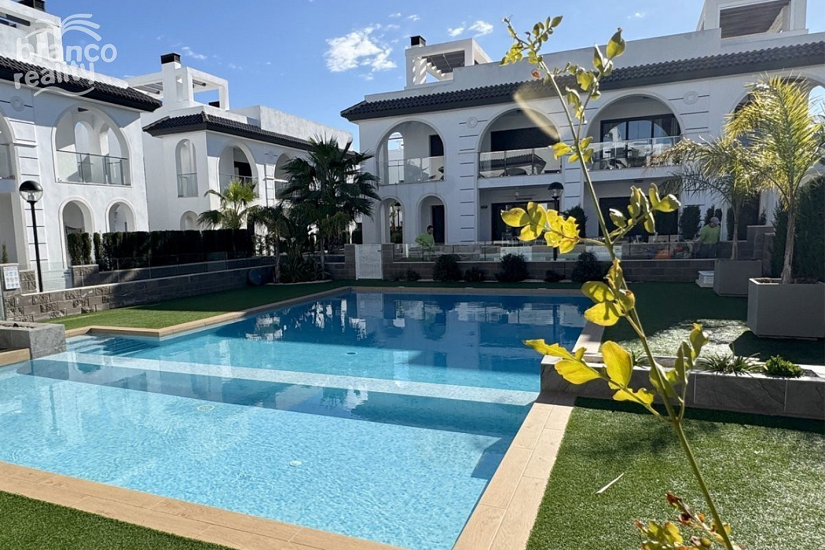 Prodej bytu 3+kk 80 m² - Widok 2