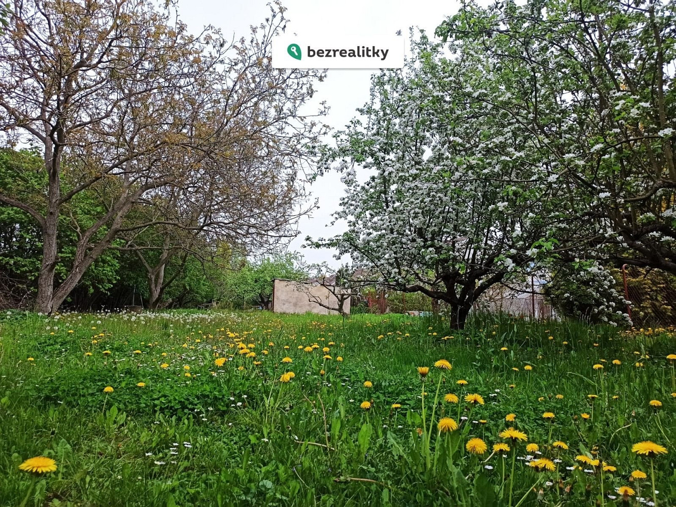 Prodej stavebního pozemku 800 m²