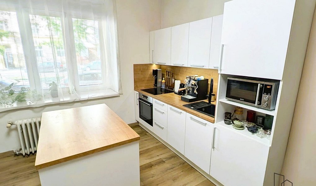 Pronájem bytu 2+kk 57 m², Praha – náhled fotky 2