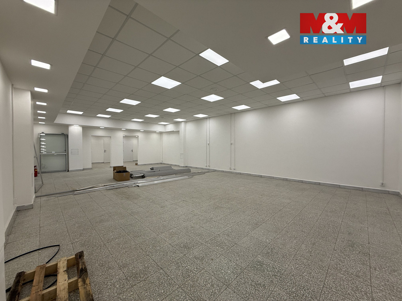 Pronájem obchodních prostor 137 m² – fotografie 5