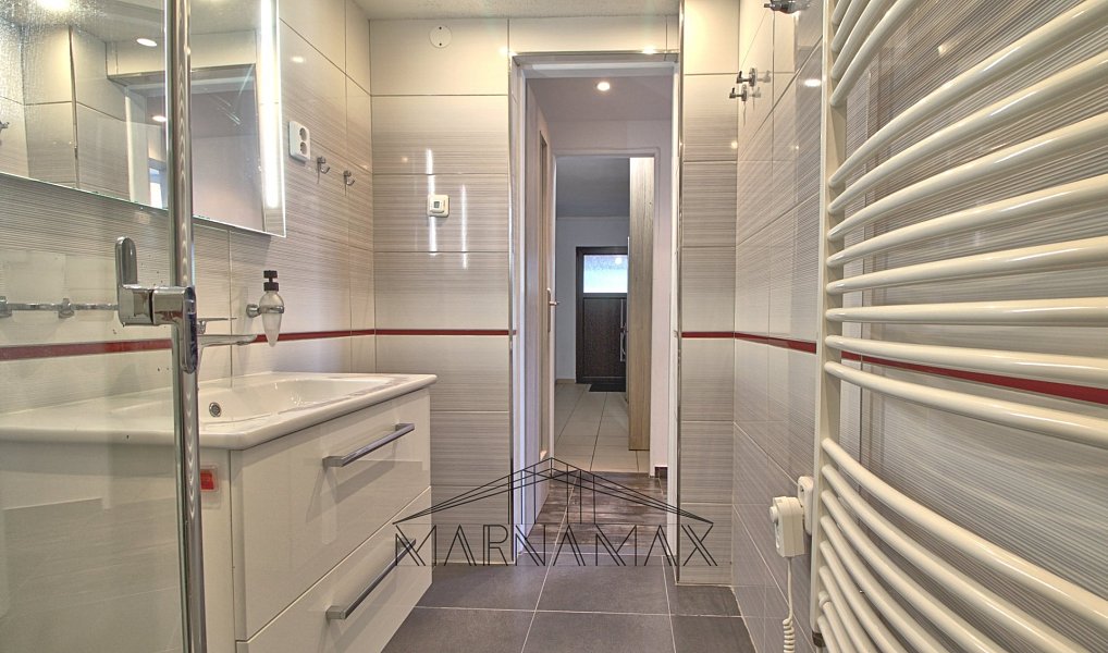 Prodej domu 200 m² s pozemkem 1 880 m², Pesvice – náhled fotky 6