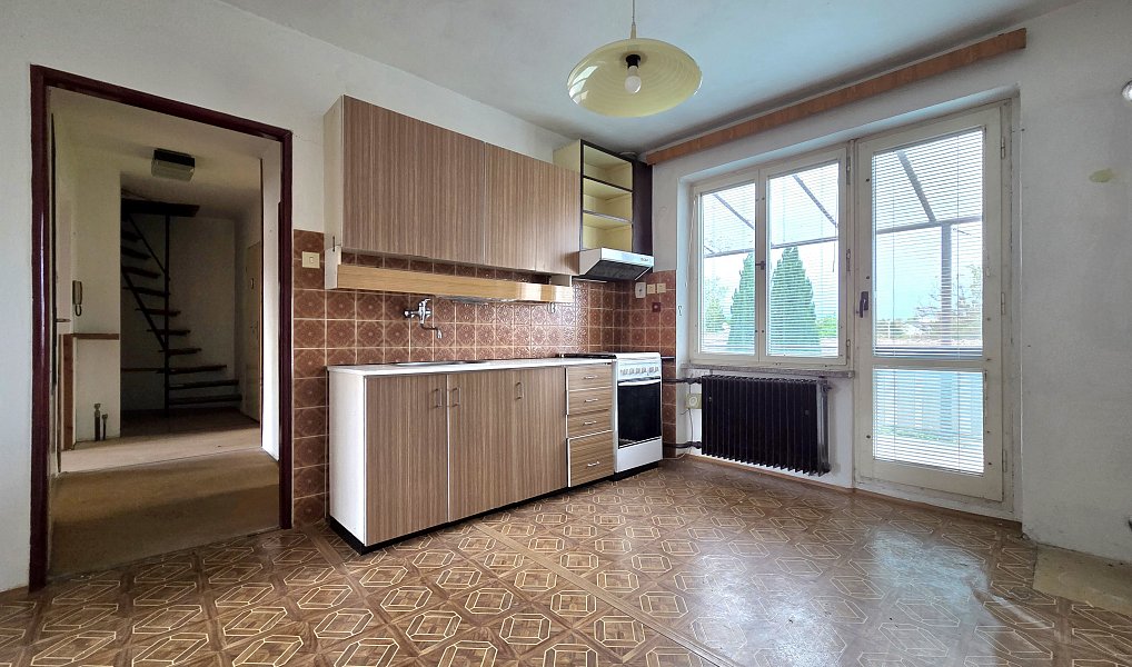 Prodej domu 182 m² s pozemkem 543 m², Holasice – náhled fotky 13