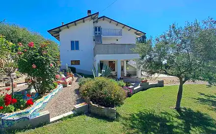 Prodej domu 291 m² s pozemkem 3 200 m², Castiglione Messer Raimondo, Abruzzo, Itálie