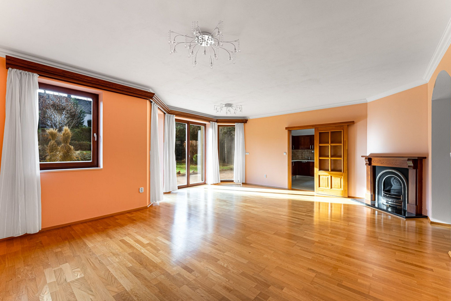 Pronájem domu 300 m² s pozemkem 713 m² — photo 3