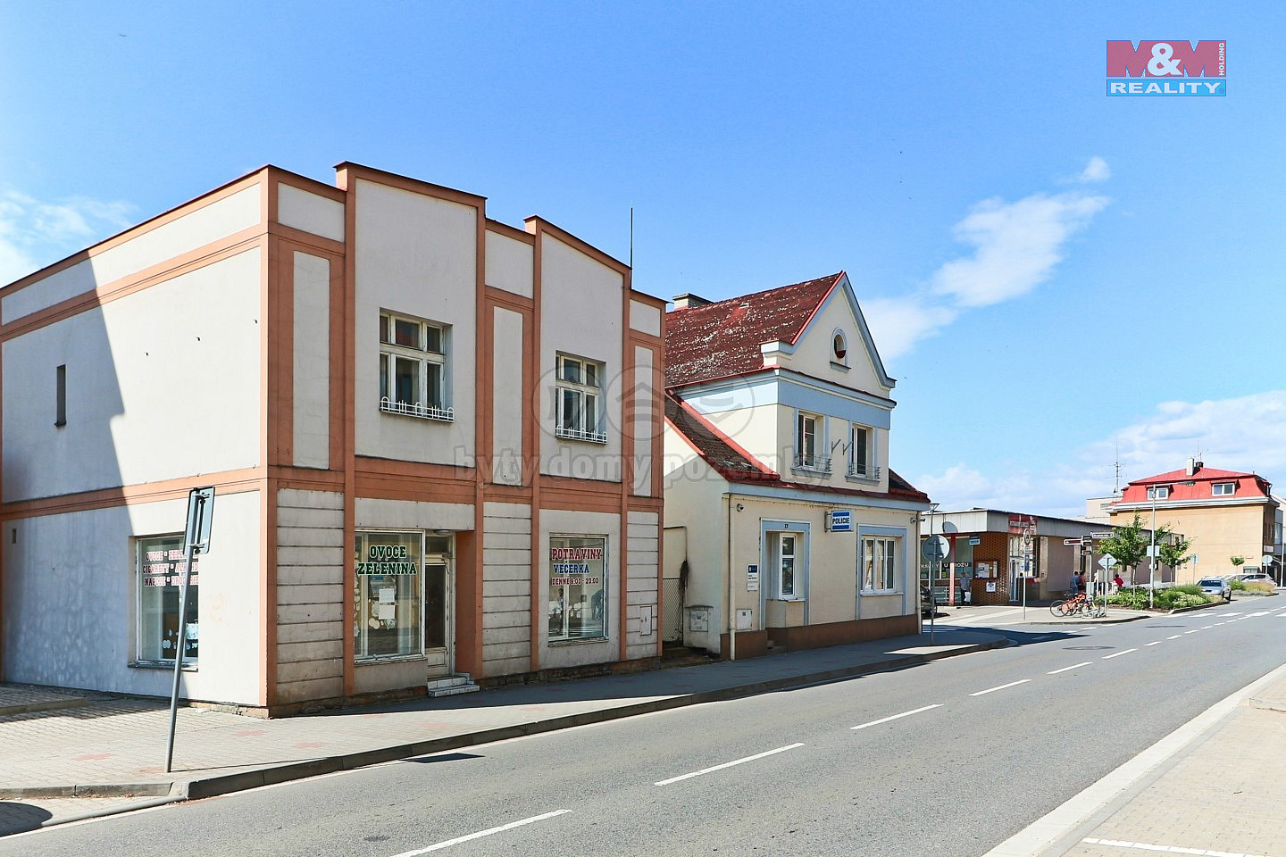Prodej obchodních prostor 144 m²